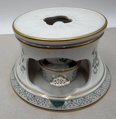 Auktion 371<br>grosses Stövchen mit Brenner  