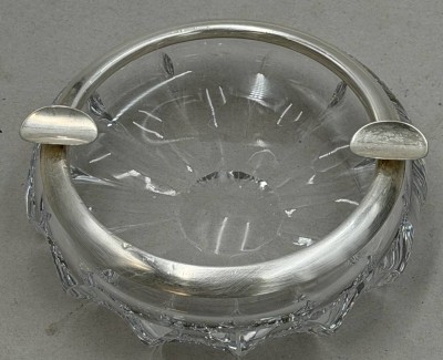 Auktion 371<br>kl. Ascher, Kristall mit Silberrand-925-, D-13 cm [1]