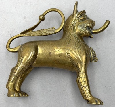 Auktion 371<br>Bronze Manila, stehender Löwe, H-13 cm, L-14 cm, [1]