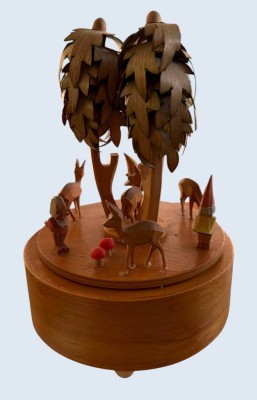 Auktion 371<br>alte Erzgebirge Spieluhr, H-22 cm, D-ca. 15 cm, Werk läuft [1]