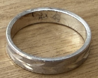 Auktion 372<br>Silberring-925-, RG 60, 3,73 gr [1]