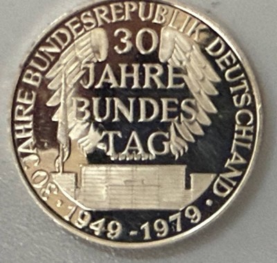 Auktion 372<br>Medaille Silber 1000 Bundestag 30 Jahre von 1979, 15,5 gr., D-3 cm [1]