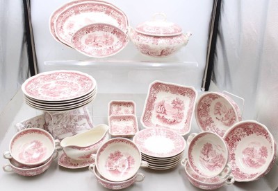 Auktion 372<br>29  Serviceteile, Villeroy & Boch Burgenland, Deckelterrine, 3x div. Platten, 3x div. Schalen, 2x Fussschalen, 6x Suppentassen, 7. U.T., 6x flache Teller, Sauciere,  zusätzlich 6 beschädigte Teile anbei [1]