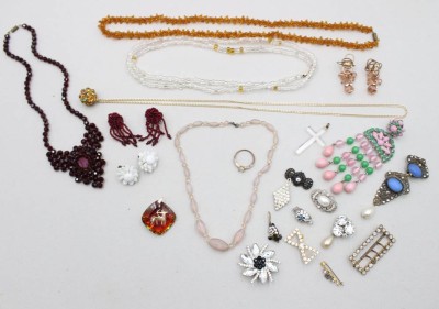 Auktion 372<br>Konvolut div. Modeschmuck [1]
