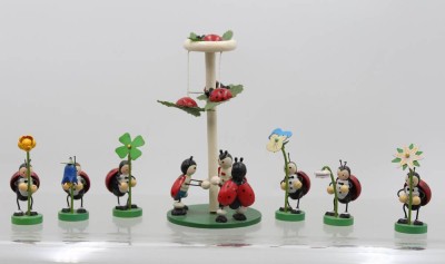 Auktion 372<br>Marienkäfer-Gruppe, OTTO MERTENS, 7 Teile, ca. H-7 und 15cm [1]