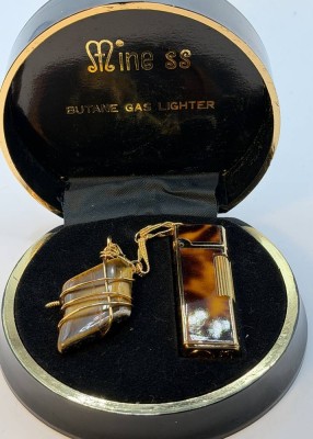 Auktion 372<br>kleines Damen-Feuerzeug