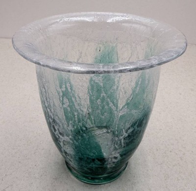 Auktion 372<br>WMF Ikora Glas Vase seltene Form und Farbe , H-14,5 cm [1]