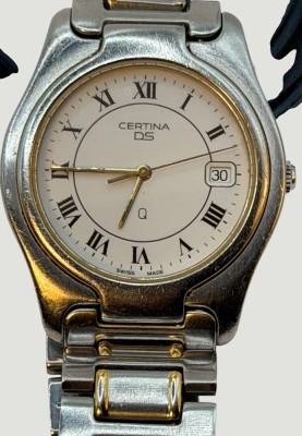 Auktion 372<br>Quartz Armbanduhr 