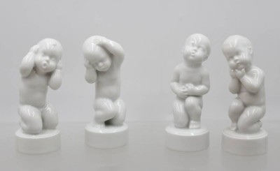 Auktion 372<br>4x sogen. Schmerzkinder, Bing & Gröndahl, Weißporzellan, ca. H-11,5cm [1]