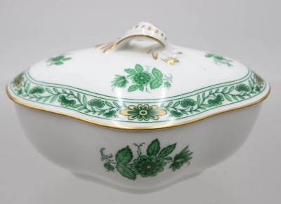 Auktion 372<br>Deckeldose, Kaiser, Schönbrunn, ca. H-8,5cm B-13,5cm [1]
