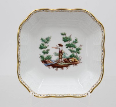 Auktion 372<br>kl. Schale, Richard Ginori, Italien, ca. H-3cm B-11,5cm [1]