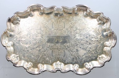 Auktion 372<br>gr. versilbertes Tablett, Dänemark, ziseliert, 54 x 32cm [1]