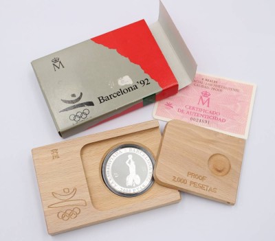 Auktion 372<br>Spanien, 2000 Pesetas, 1992 Olympiade in Barcelona, Silber, komplett [1]