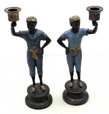 Auktion 372<br>Paar kalt gestrichene Bronze Blackamoor oder Nubian Kerzenhalter (Mitte des zwanzigsten Jahrhunderts) H-25 cm [1]