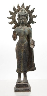 Auktion 372<br>Gupta-Buddha, wohl Indien, laut Einlieferer ca. 600 Jahre alt, Bronze, ca. H-26,5cm [1]