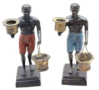 Auktion 372<br>Paar Bronze Blackamoor oder Nubian Kerzenhalter (Mitte des zwanzigsten Jahrhunderts) H-20 cm [1]
