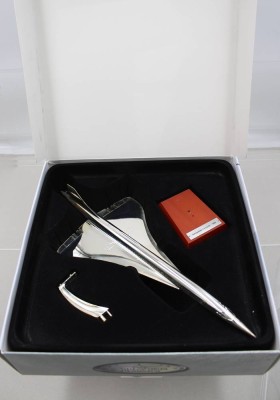 Auktion 372<br>Standmodell der Concorde, Silver Classics, orig. Karton, 1:200 [1]