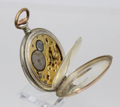 Auktion 372<br>Taschenuhr, älter, sehr guter Zustand, versilbert, Werk läuft, D-4,8cm [1]