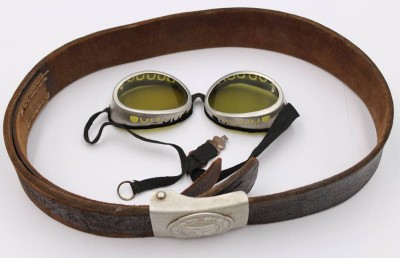 Auktion 372<br>Koppel Feuerwehr und Schutzbrille, älter [1]