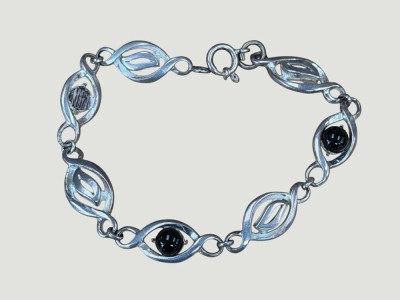 Auktion 372<br>Silberarmband-800- mit 2 schwarzen Onyxkugeln, der dritte fehlt,L-18 cm, 12,55 gr. [1]
