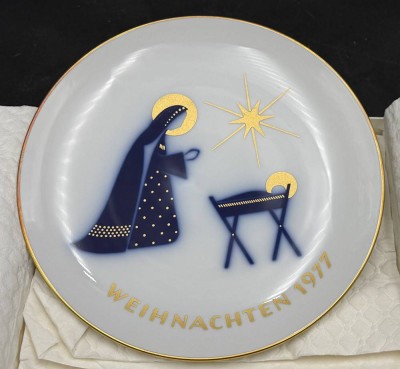 Auktion 372<br>Weihnachtsteller KPM Berlin 1977 , in OVP, D-19,5 cm, limitierte Auflage [1]