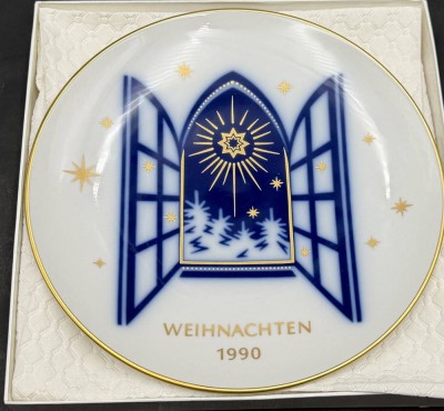 Auktion 372<br>Weihnachtsteller KPM Berlin 1990, in OVP, D-19,5 cm, limitierte Auflage [1]