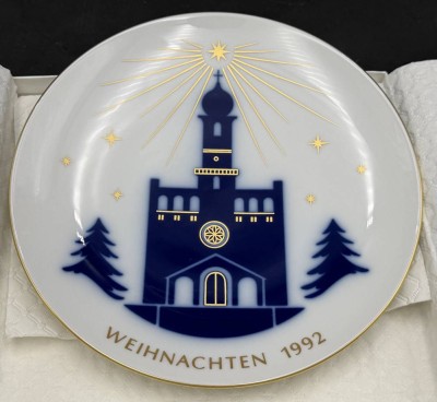 Auktion 372<br>Weihnachtsteller KPM Berlin 1992, in OVP, D-19,5 cm, limitierte Auflage [1]