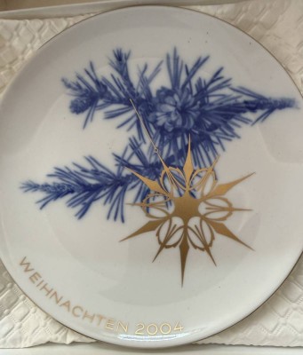 Auktion 372<br>Weihnachtsteller KPM Berlin  2004 , in OVP, D-19,5 cm, limitierte Auflage [1]