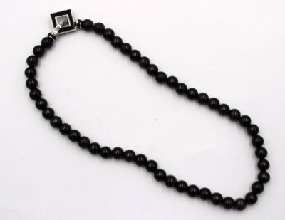 Auktion 372<br>Halskette, wohl Onyx, ca. L-38cm [1]