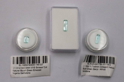 Auktion 372<br>3x Berylle, zus ca. 4,5 Karat, sehr rein [1]