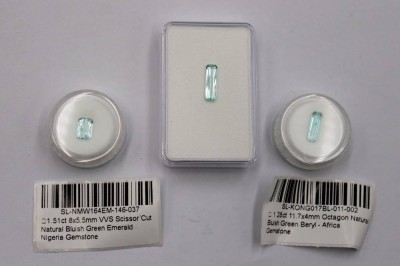 Auktion 375<br>3x Berylle, zus ca. 4,5 Karat, sehr rein [1]