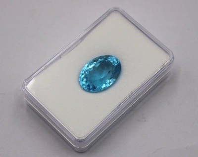 Auktion 372<br>Swiss Blue Topas, farbtief, ca. 24,6 Karat [1]