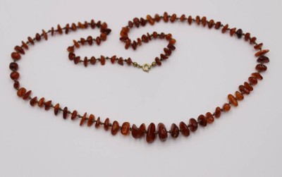 Auktion 372<br>Halskette, Bernstein,  17,4gr., ca. L-75cm [1]