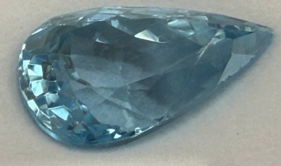 Auktion 372<br>Swiss Blue Topas, Tropfenform, 27,64 Kt. [1]