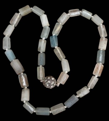 Auktion 372<br>Aquamarin-Halskette mit Magnetschliesse, L-48 cm [1]
