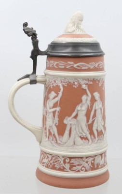 Auktion 372<br>Bierkrug , Sommer aus der  Serie „Die vier Jahreszeiten“ von Villeroy & Boch Mettlach, Nr. 3936/10000, ca. H-26cm [1]