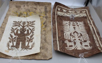 Auktion 372<br>mexikanische Volkskunst aus Amate-Rindenpapier, ungerahmt, ca. Größte BG 61,5 x 43,5cm [1]