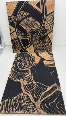 Auktion 372<br>Anne-Gret Winkler (1944 - 2018), 2x Holzschnitt-Druckplatten? grössere 52x36 cm aus Nachlass [1]