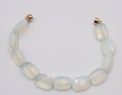 Auktion 372<br>Armband, Opalith, Magnetschließe, ca. L-19cm [1]