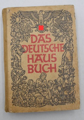 Auktion 372<br>Das Deutsche Hausbuch, herausgegeben im Jahr 1943 vom Zentralverlag der NSDAP, Altersspuren [1]