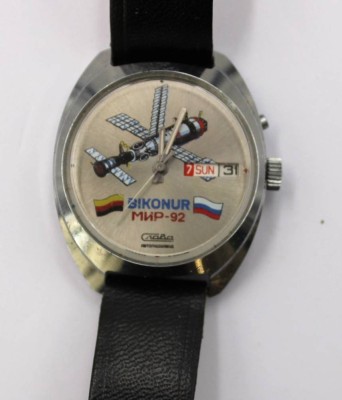 Auktion 372<br>Slava Baikonur MIR-92 Armbanduhr, Russland, Werk läuft, Krone irgendwie hakelig, ca. D-3,4cm [1]