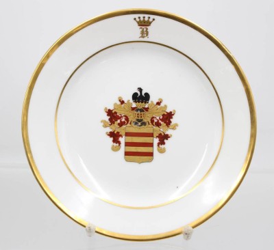 Auktion 372<br>Studentika-Wappenteller, jug. Corps Boroussia Bonn, Bernar, G., 1855, D-20cm [1]