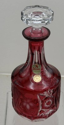 Auktion 372<br>Nachtmann Buntglas-Karaffe mit Schliff,  H-26 cm [1]