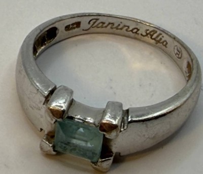 Auktion 372<br>Silberring-925- mit grünen Stein, Namensgravur, RG 56, 3,6 gr [1]