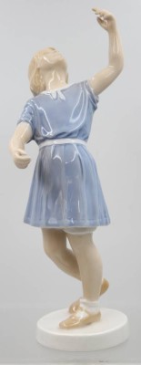 Auktion 373<br>Figur Bing & Grøndahl, My Balloon, Modell Nr. 2273, ca. H-22cm [1]