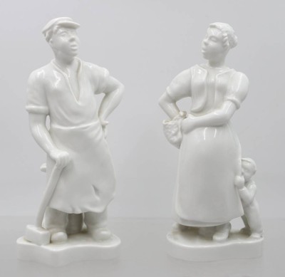 Auktion 373<br>2x Figuren von Royal Copenhagen, Blanc de Chine, Entw. Bode Willumsen, Modellnr. 4111 u. 4112, ca. H-20,5cm [1]