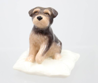 Auktion 373<br>Figur, Royal Copenhagen, Jack Russell Terrier auf Kissen Figur, Entw. Allan Therkelsen, Mini Collection, ca. H-7,5cm [1]