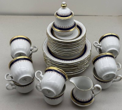 Auktion 373<br>32 tg. Kaffee-Service 