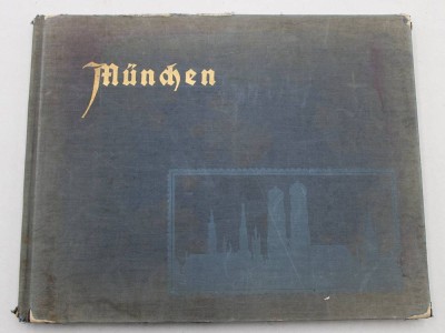 Auktion 373<br>Ansichten-Buch ,, München'' mit 30 Ansichten um 1920 . [1]