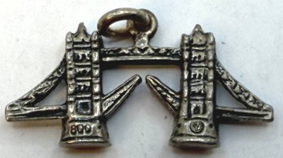 Auktion 373<br>kl. Silber-800- Anhänger 